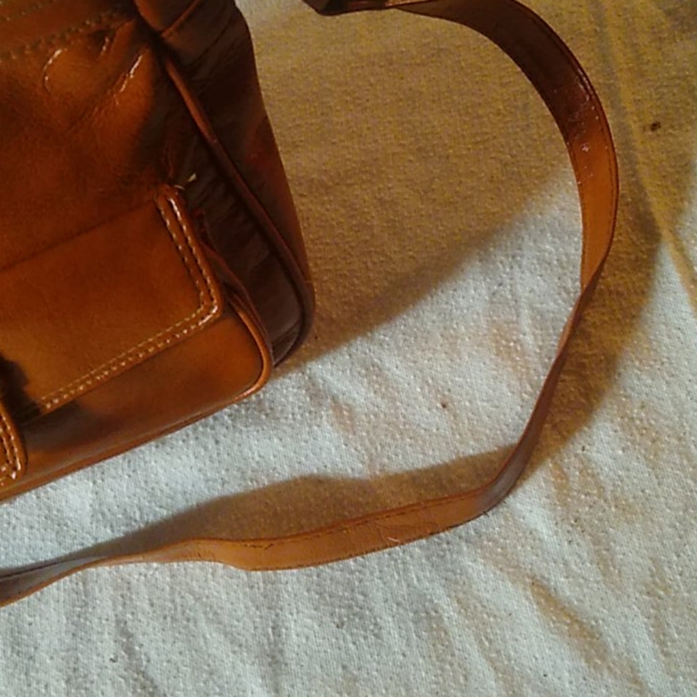Handbag - Picture 8 of 10